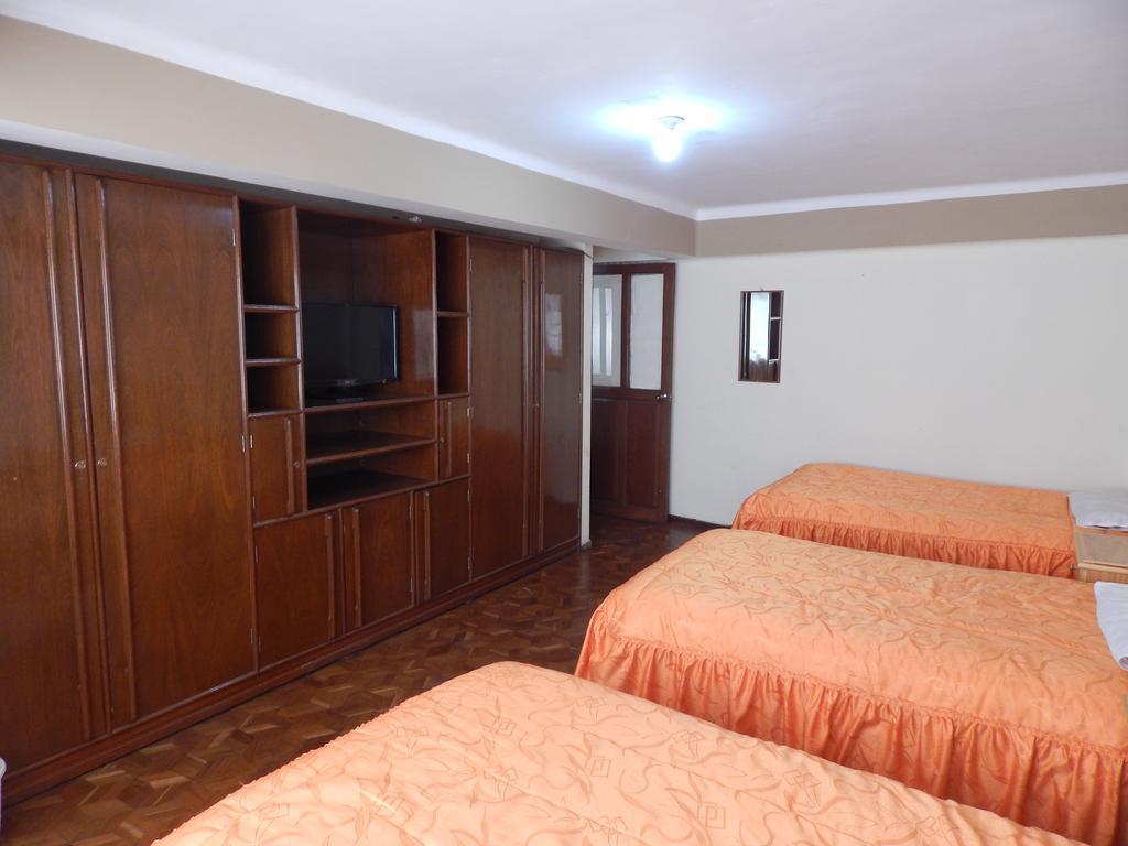 Casa De Huespedes Isabella Pensión Sucre